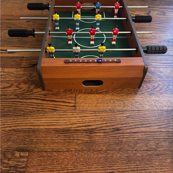 Wooden 6 on 6 Foosball Tabletop Soccer Game with counters - Picture 4 of 11